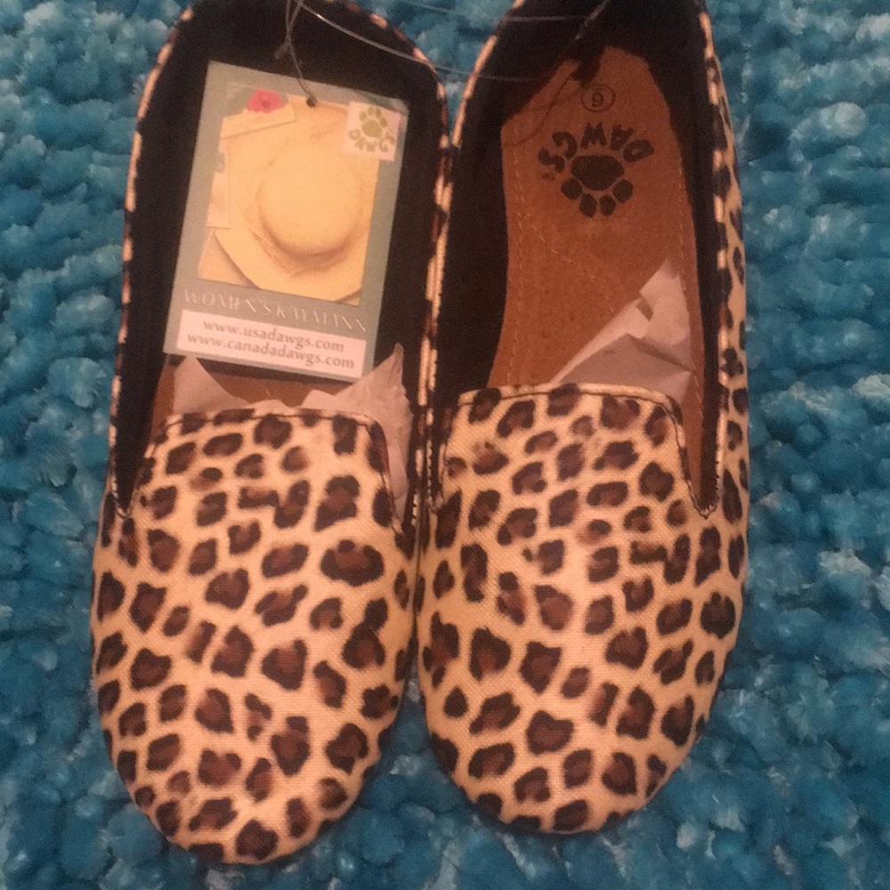 Leopards flats